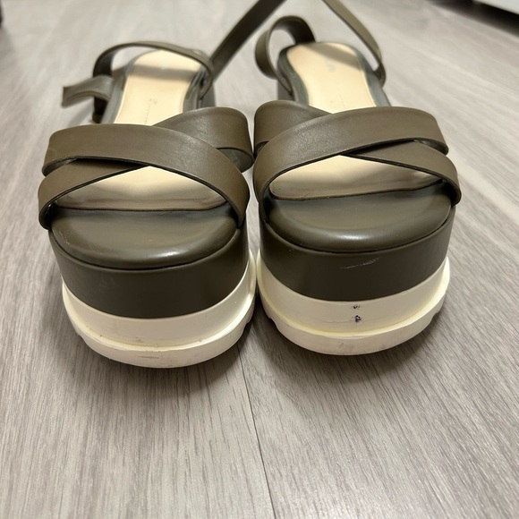 Gianni Bini Dartann Olive Green Platform Sandals with ankle strap. - Picture 7 of 8